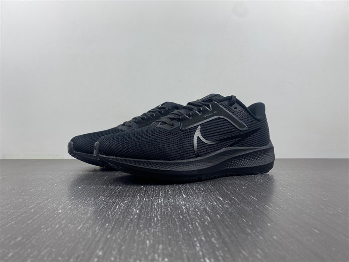 Nike Air Zoom Pegasus 40 Black Anthracite DV3853-002
