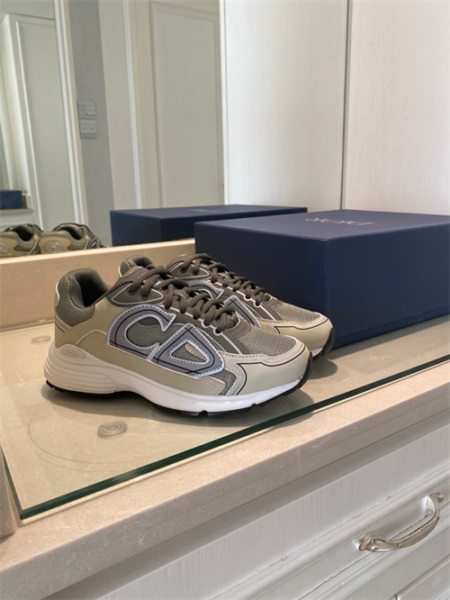 D*or b30 sneakers