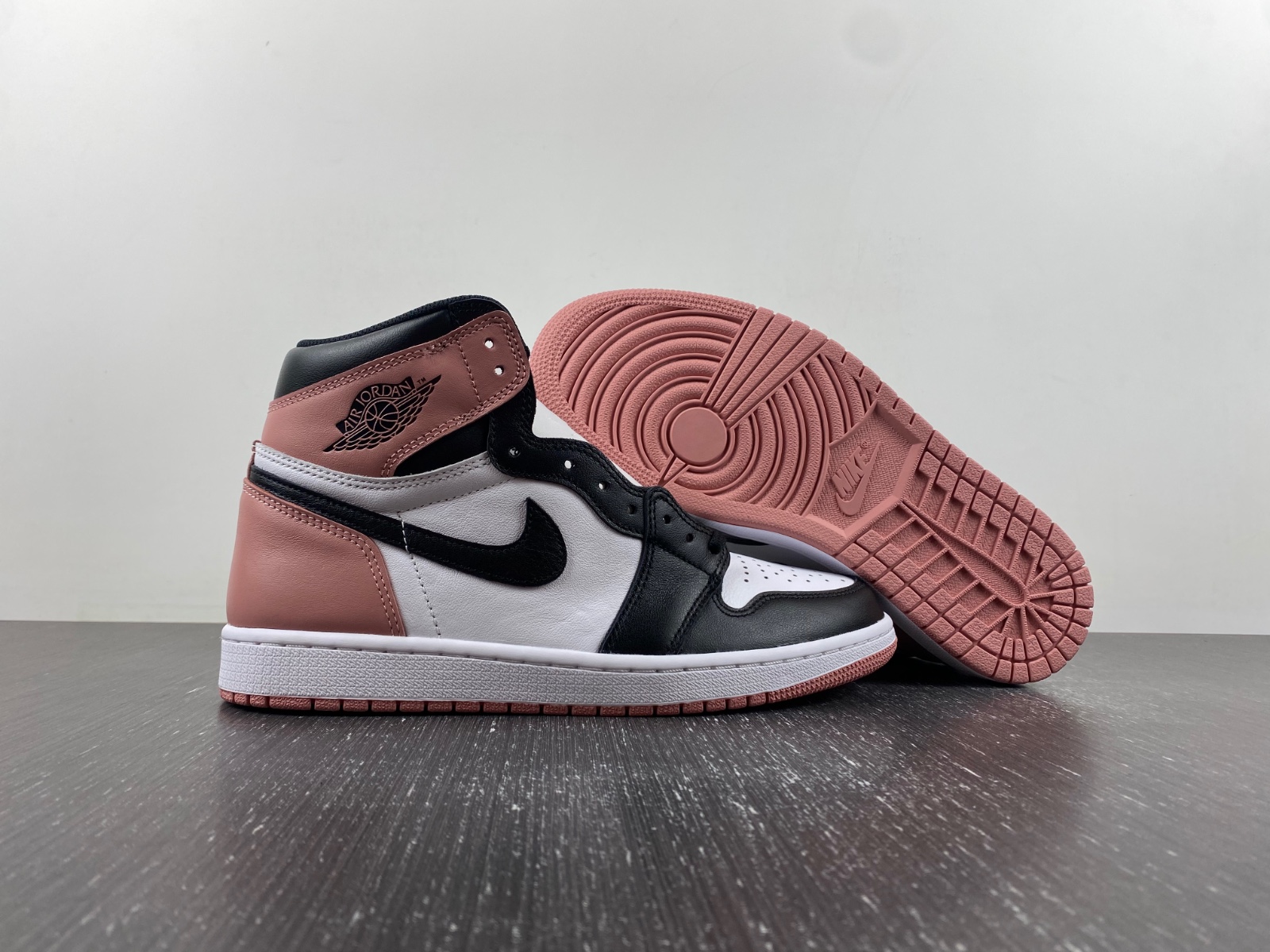 Air Jordan 1 Retro High OG NRG