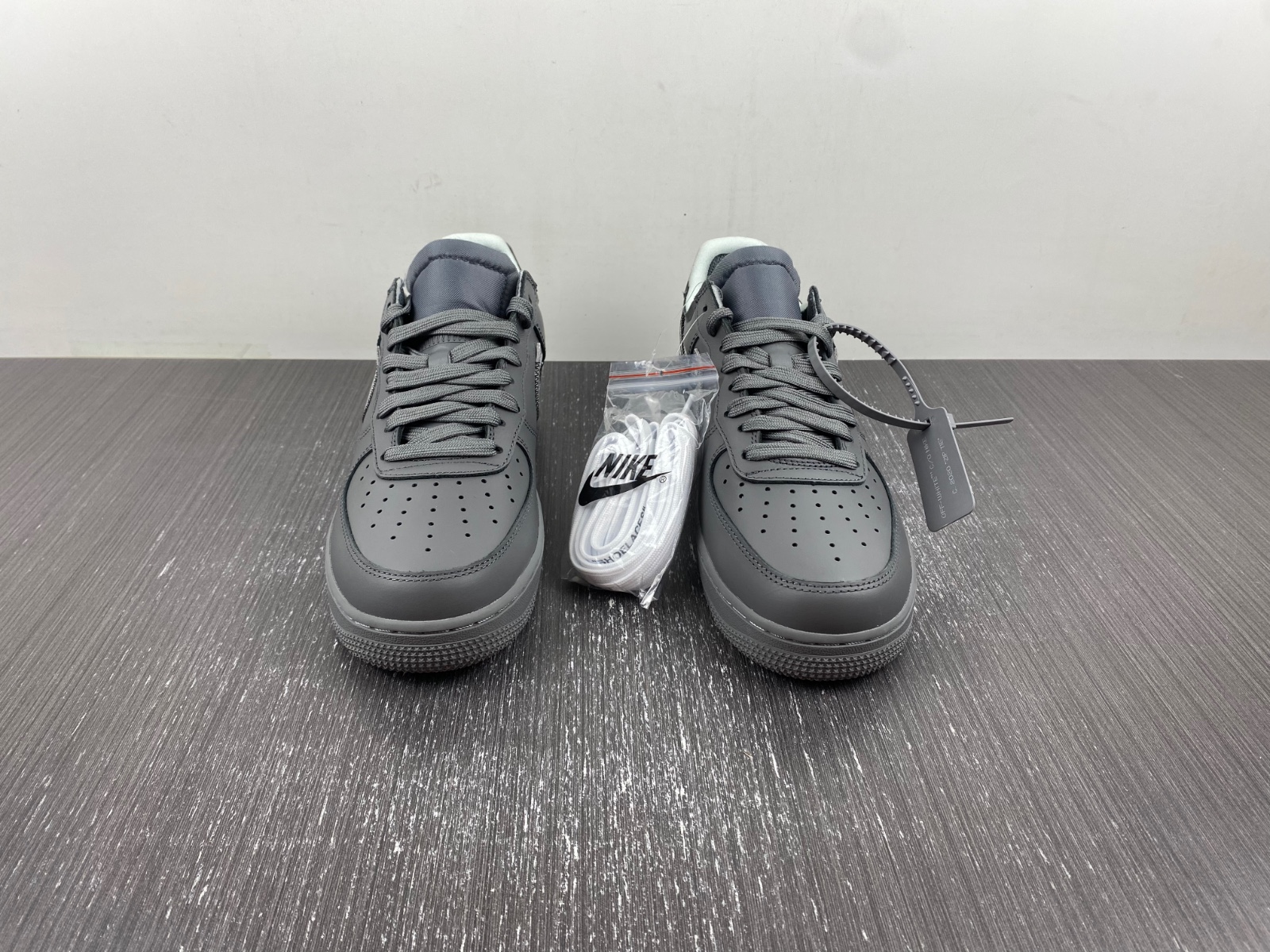 Off-White™ x Nike Air Force 1  DX1419-500