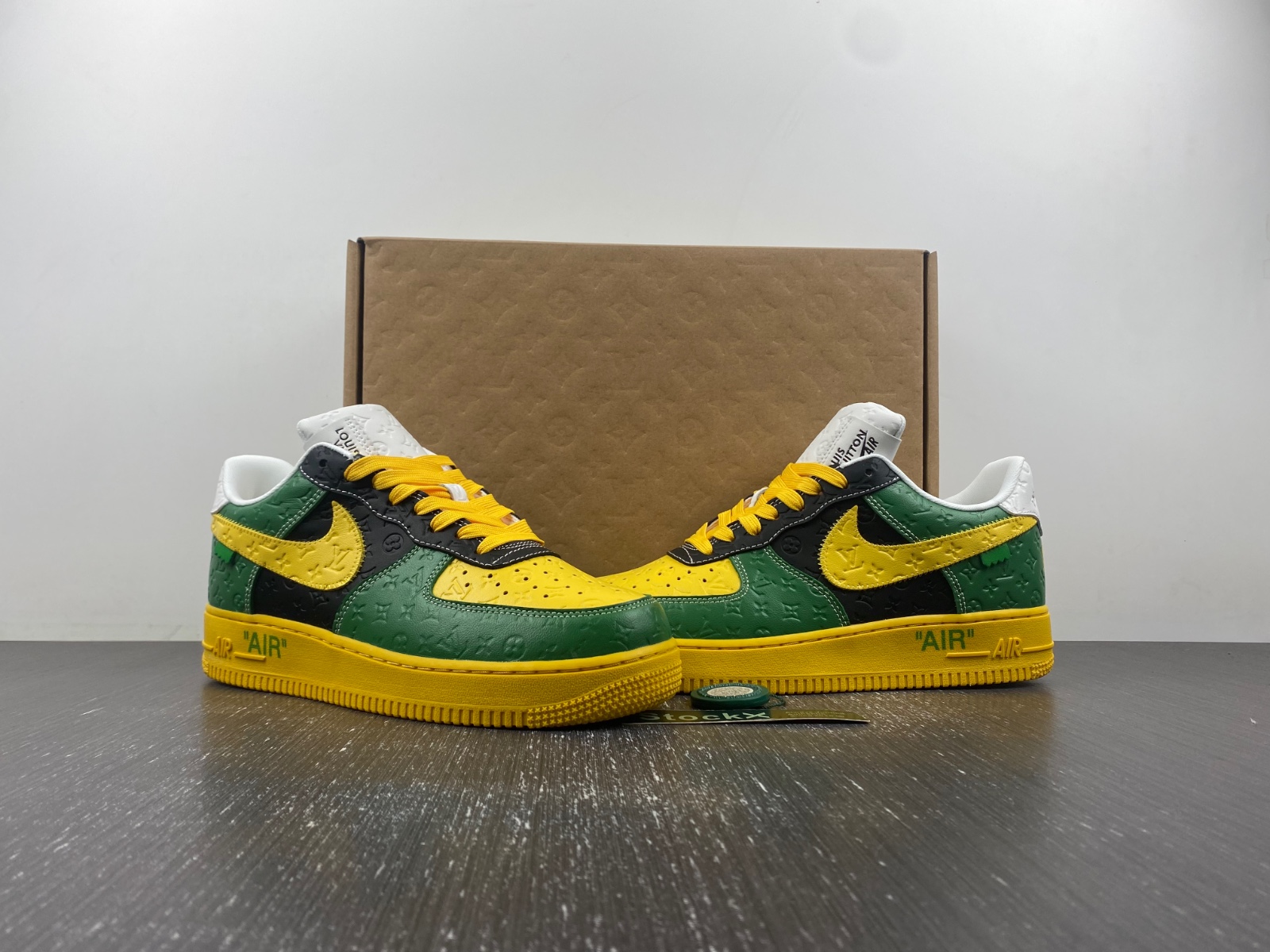 l**isV*t*n x nike air force