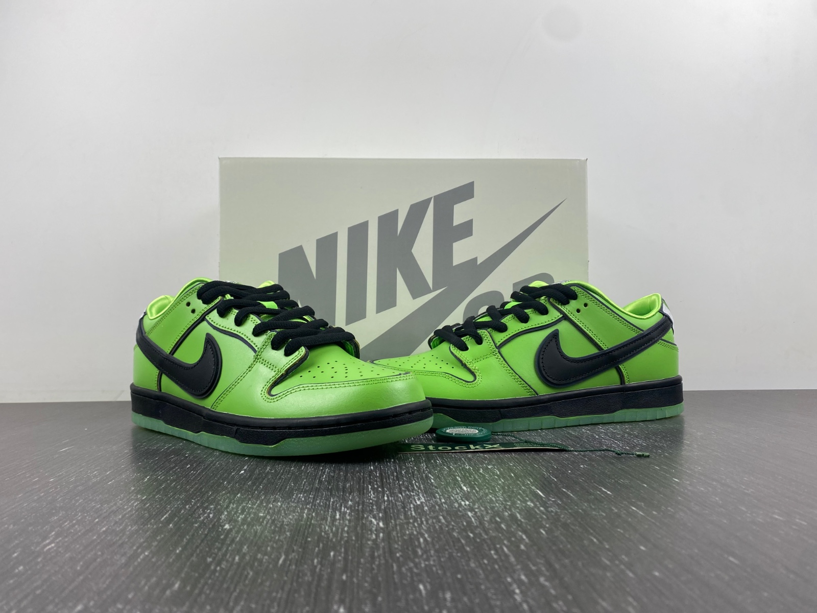The Powerpuff Girls x Nike SB Dunk Low