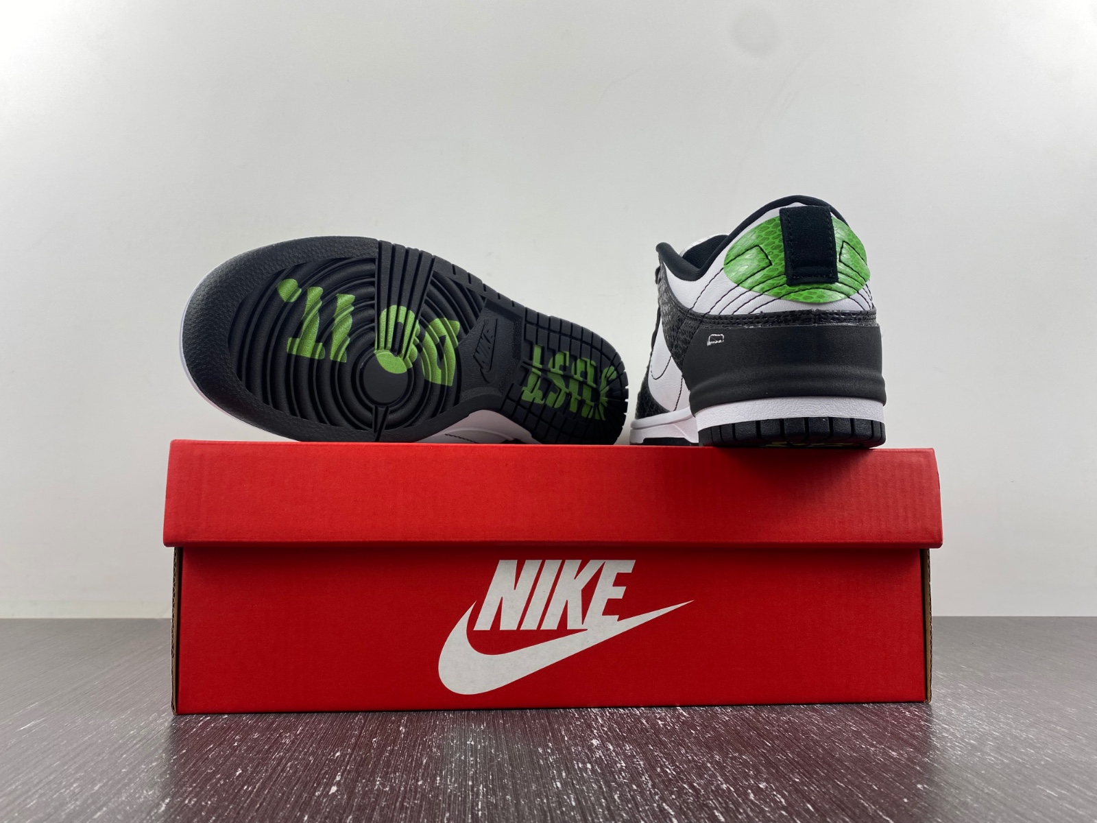Nike Dunk Disrupt 2