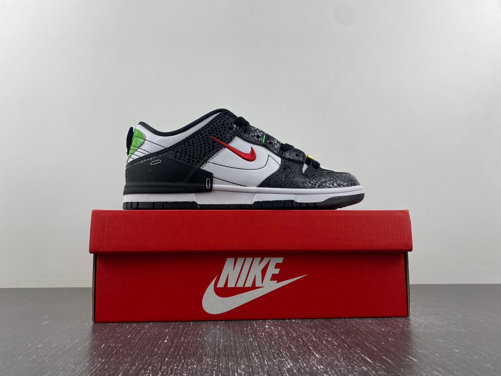 Nike Dunk Disrupt 2