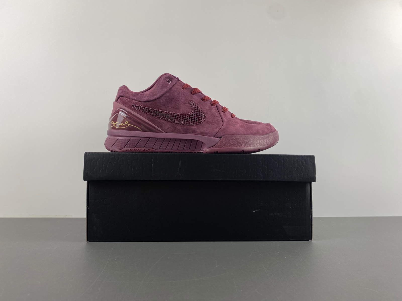 Nike Kobe 4 Protro "Vino"