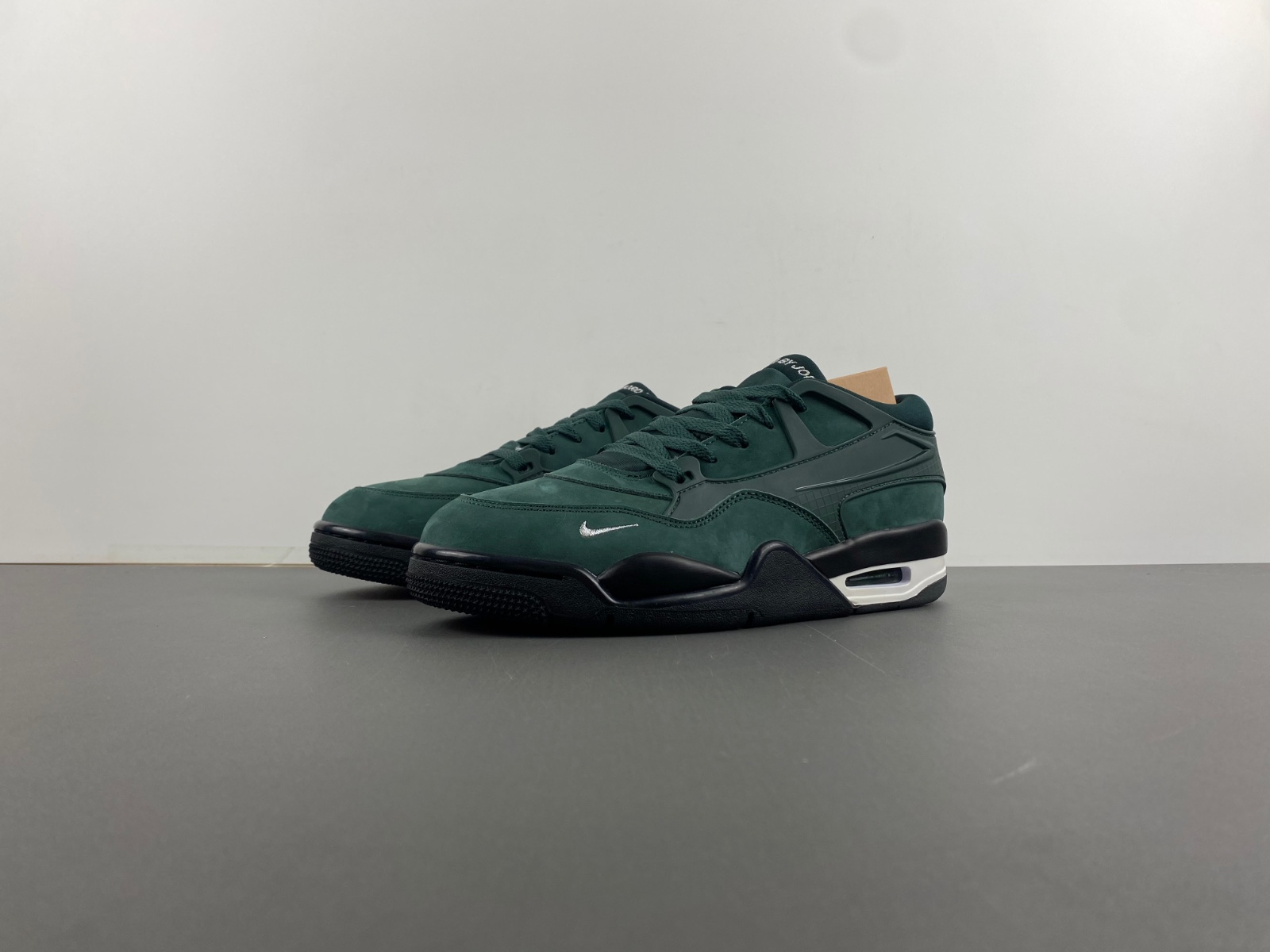 Nigel Sylvester x Air Jordan 4 RM “Grandma’s Driveway” HF4334-300