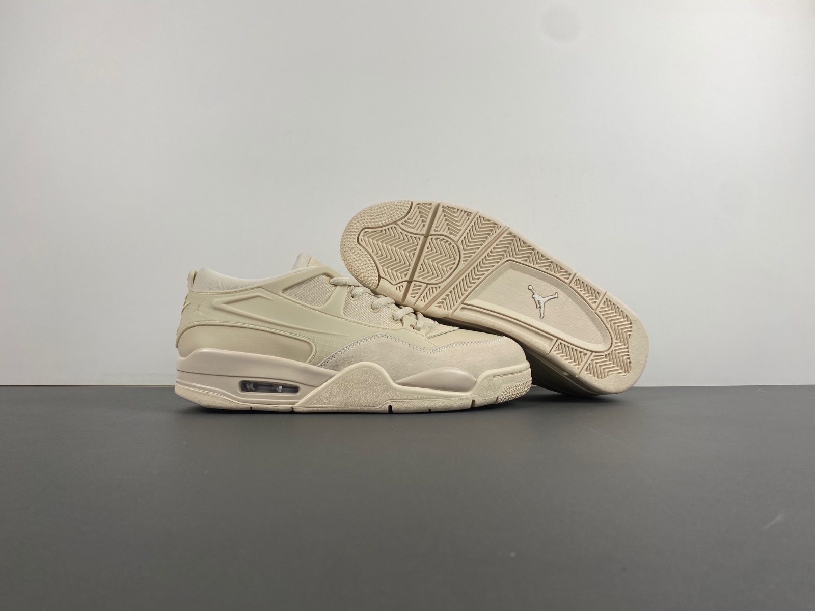 Air Jordan 4 RM 