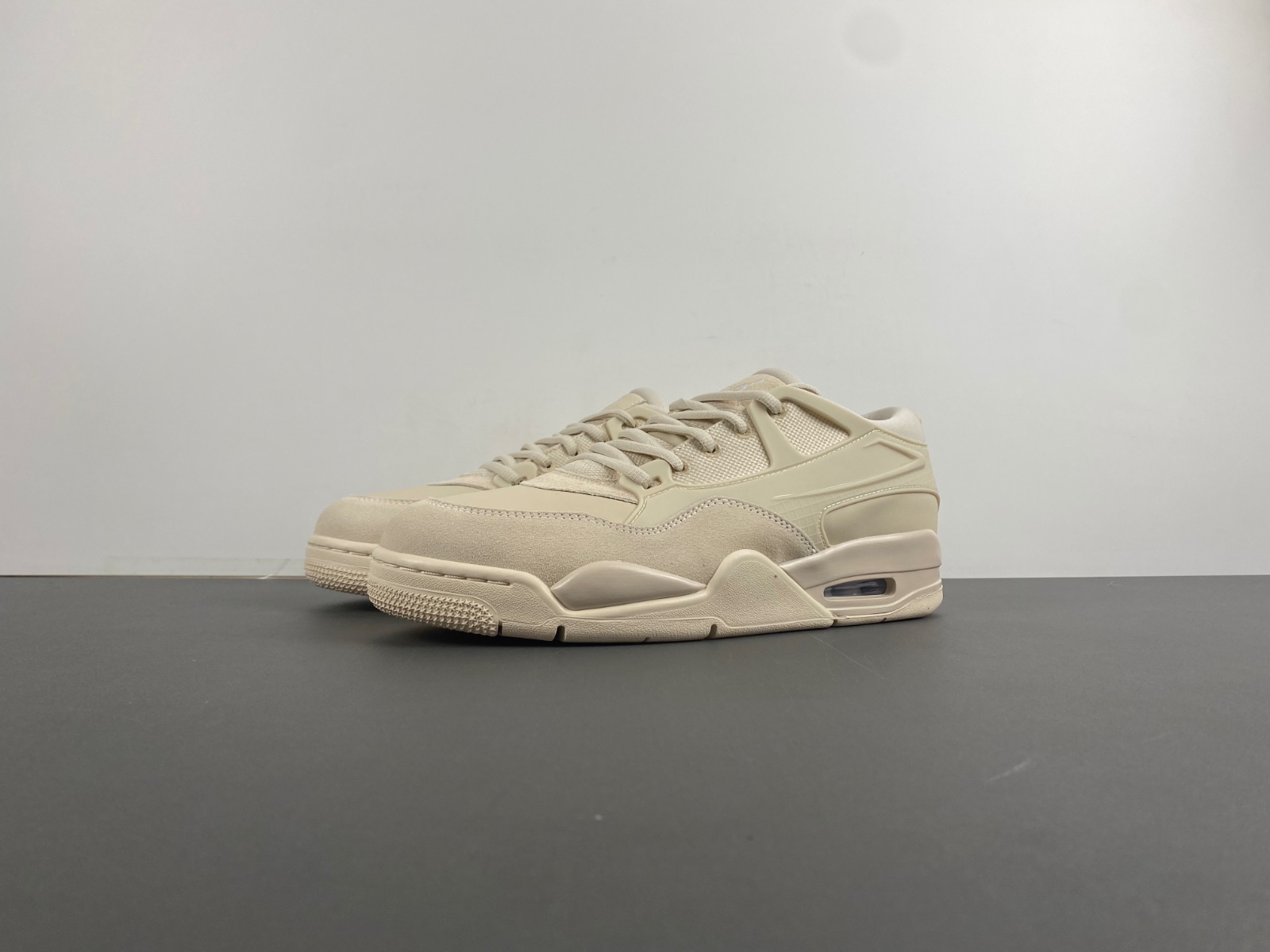 Air Jordan 4 RM 