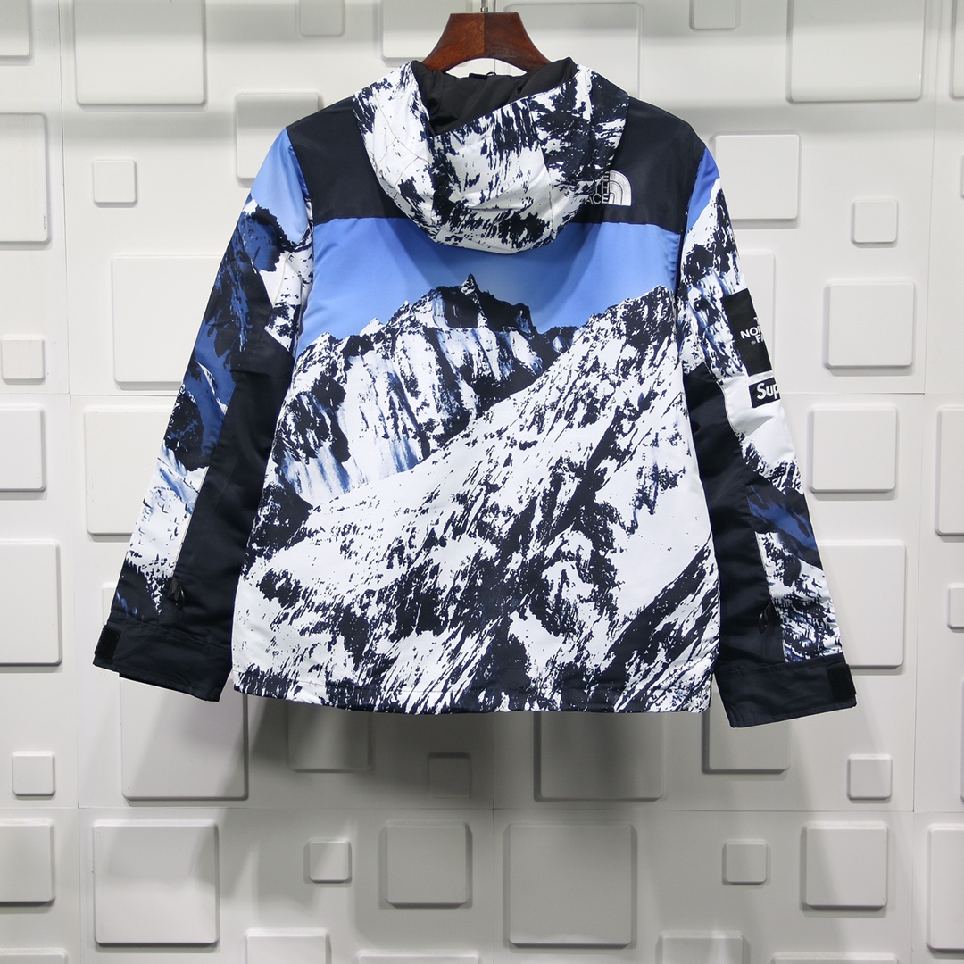 S*prem3 the n0*h f**e mountain parka blue/white
