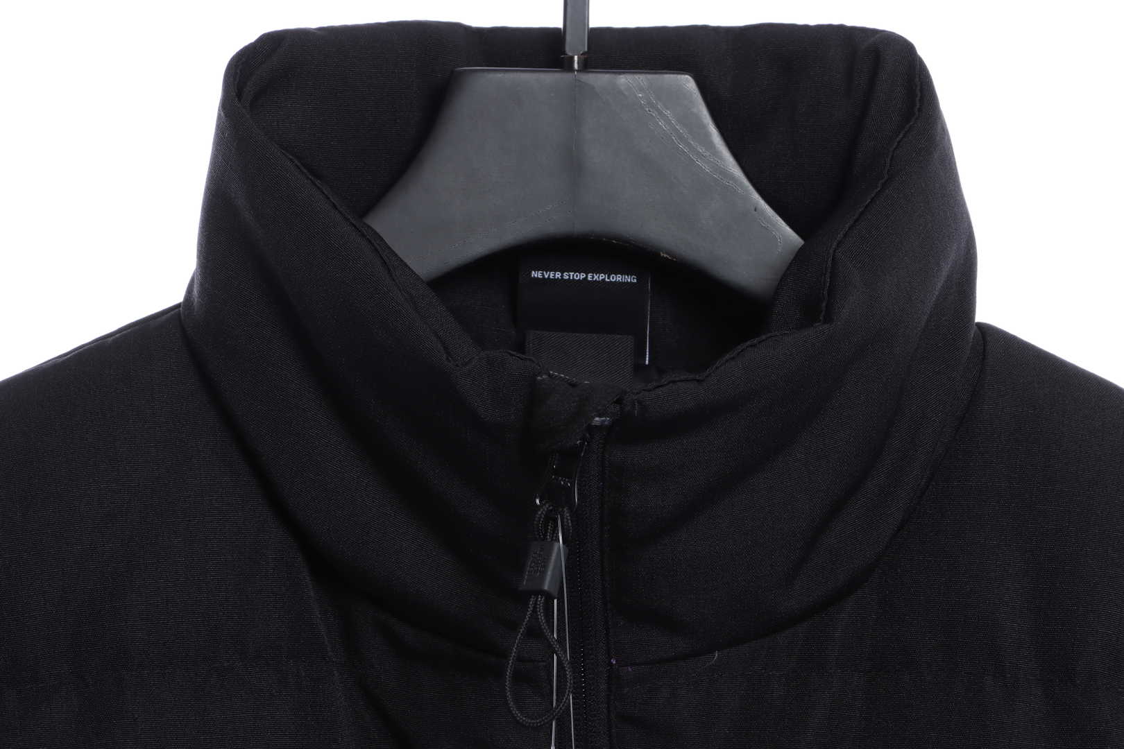 the n0*h F**e splicing contrast color large pocket functional down jacket