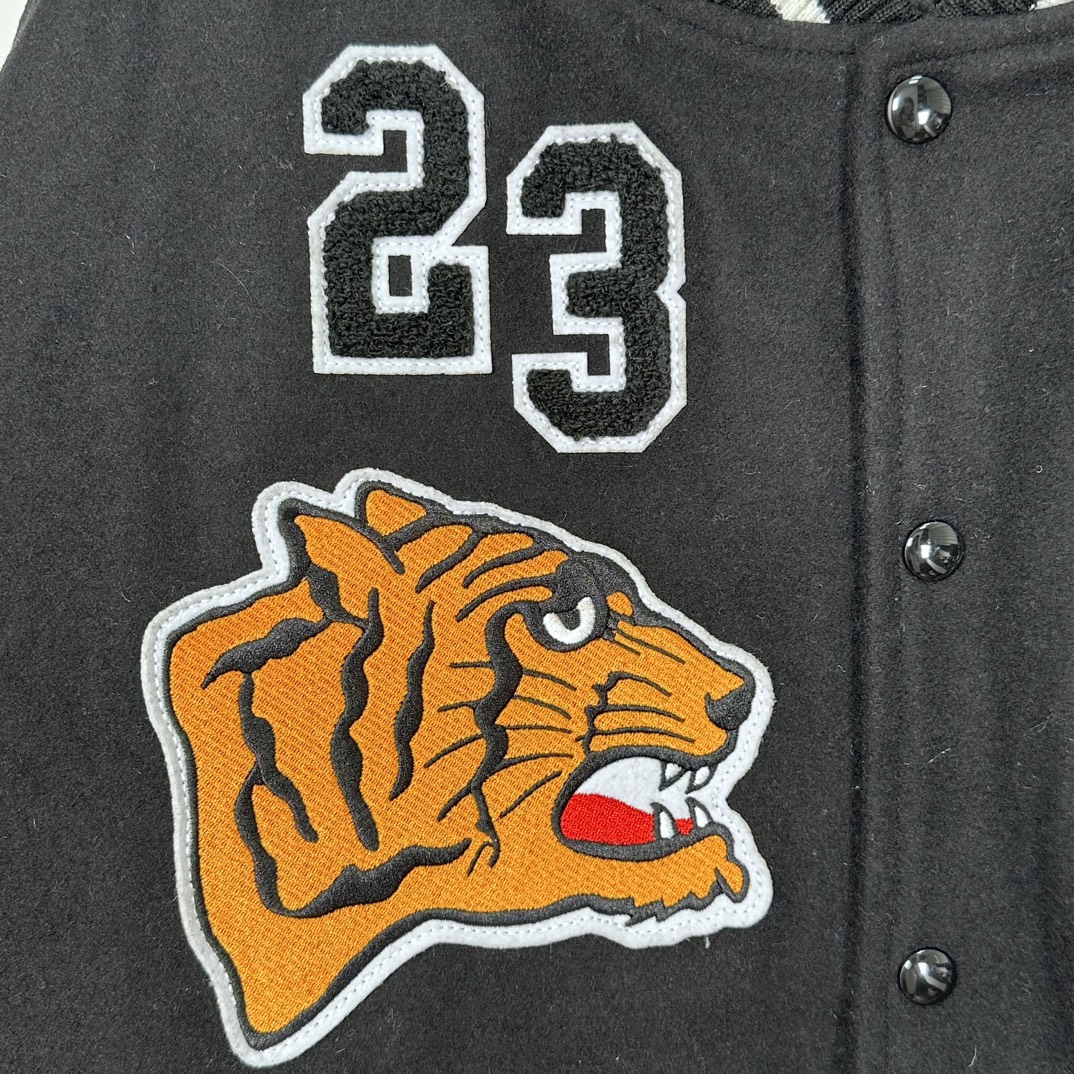 S*prem3 tiger varsity jacket 2023