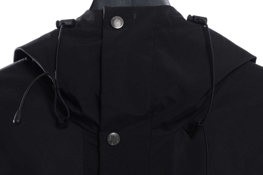 the n0*h F**e contrast color stitching jacket