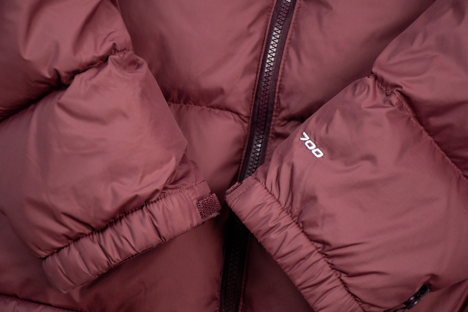the n0*h f**e t*f  1996 down jacket burgundy