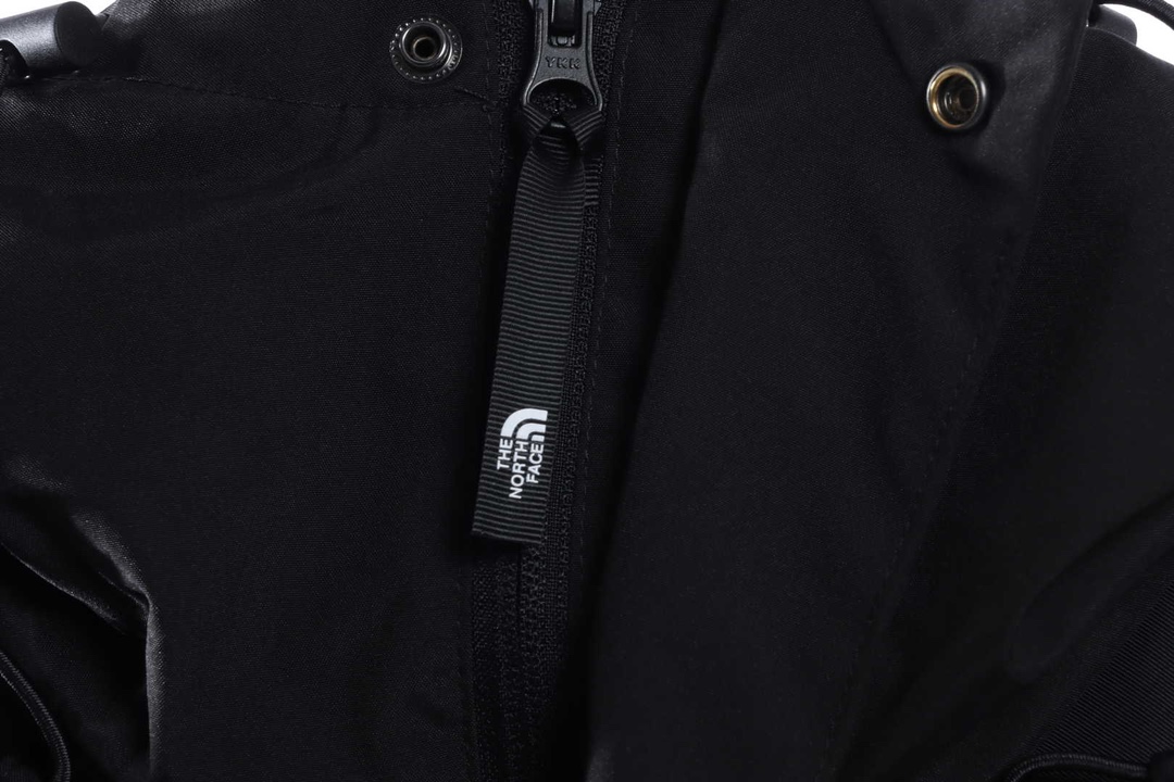 the n0*h F**e contrast color stitching jacket