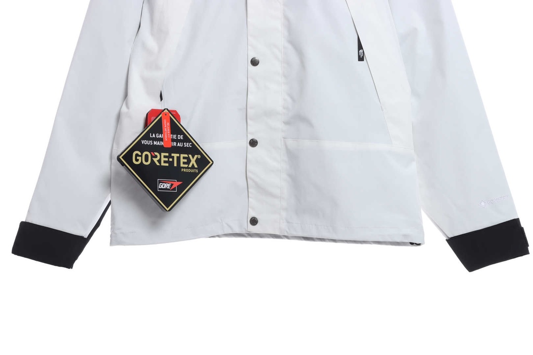 the n0*h F**e contrast color stitching jacket