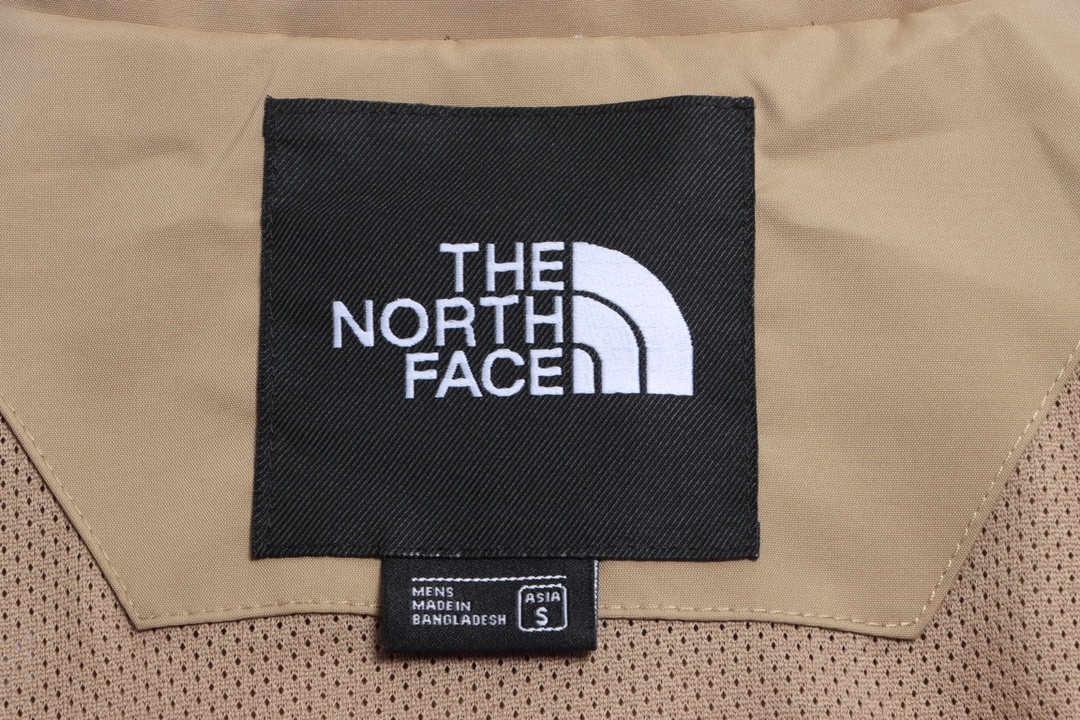 the n0*h F**e sleeve logo embroidered tech jacket