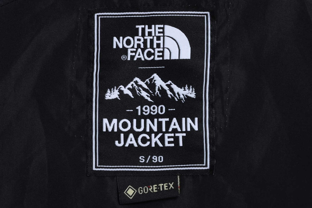 the n0*h F**e contrast color stitching jacket
