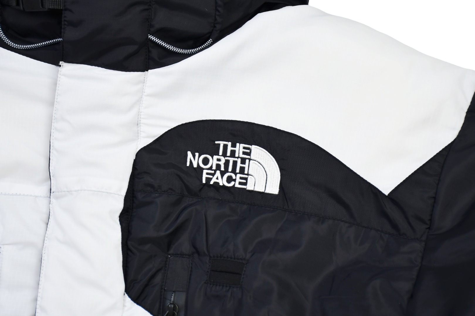 S*prem3 20fw x the n0*h f**edown jacket