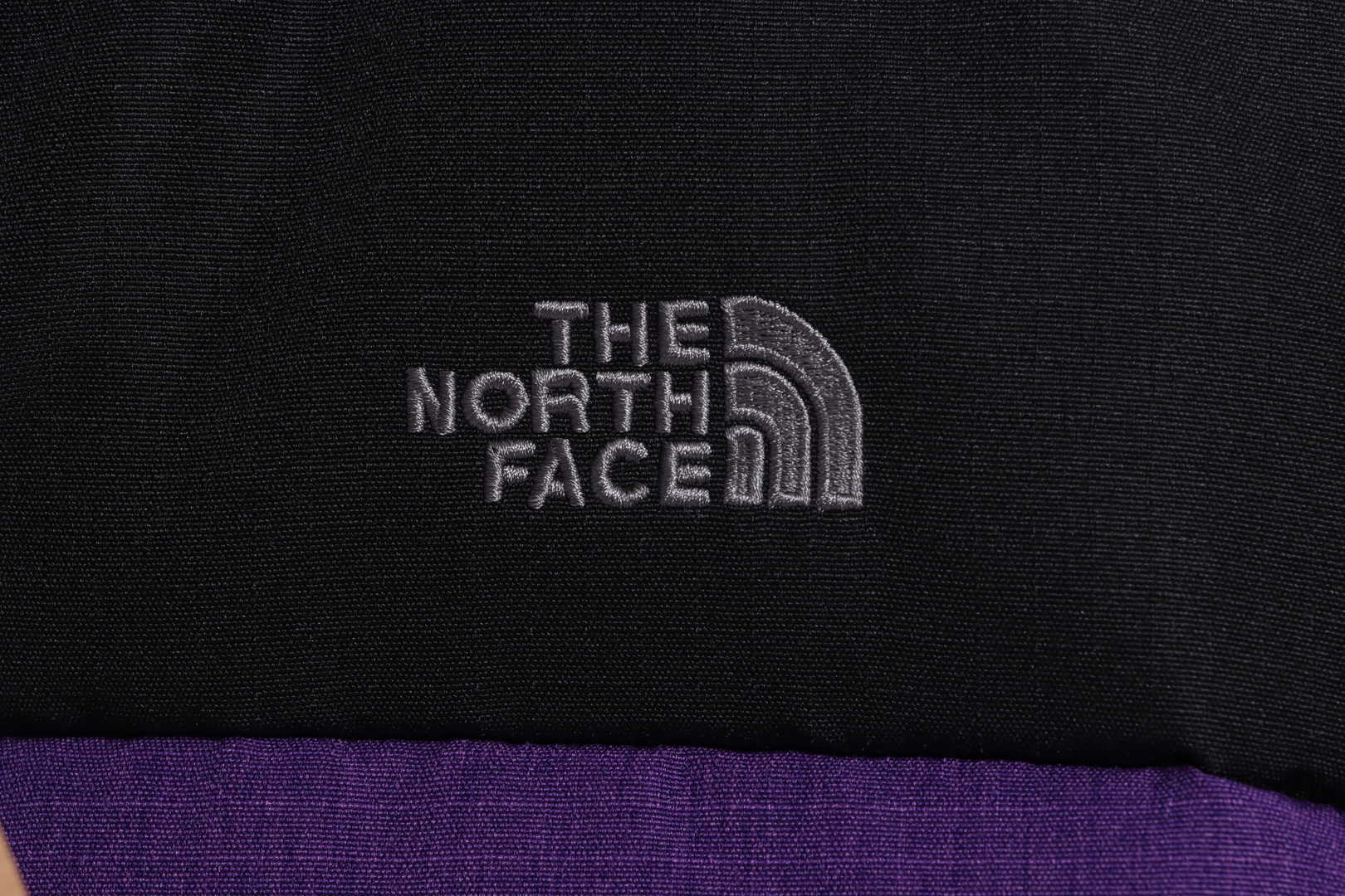 the n0*h F**e splicing contrast color large pocket functional down jacket