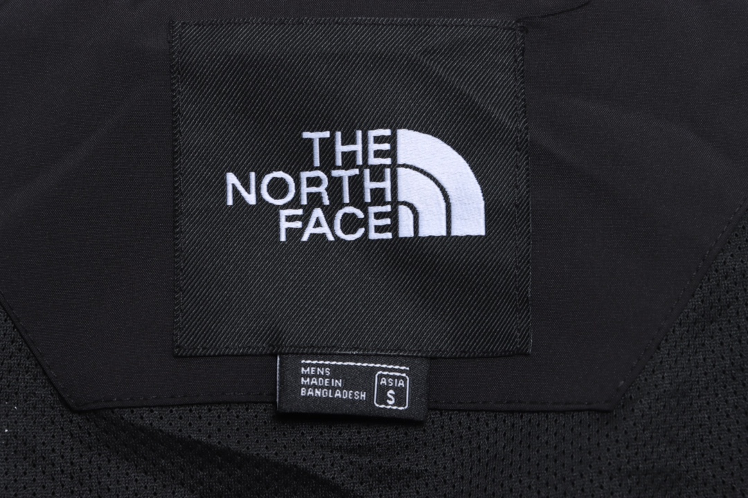 the n0*h F**e sleeve logo embroidered tech jacket