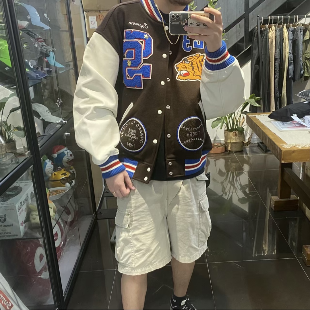S*prem3 tiger varsity jacket 2023