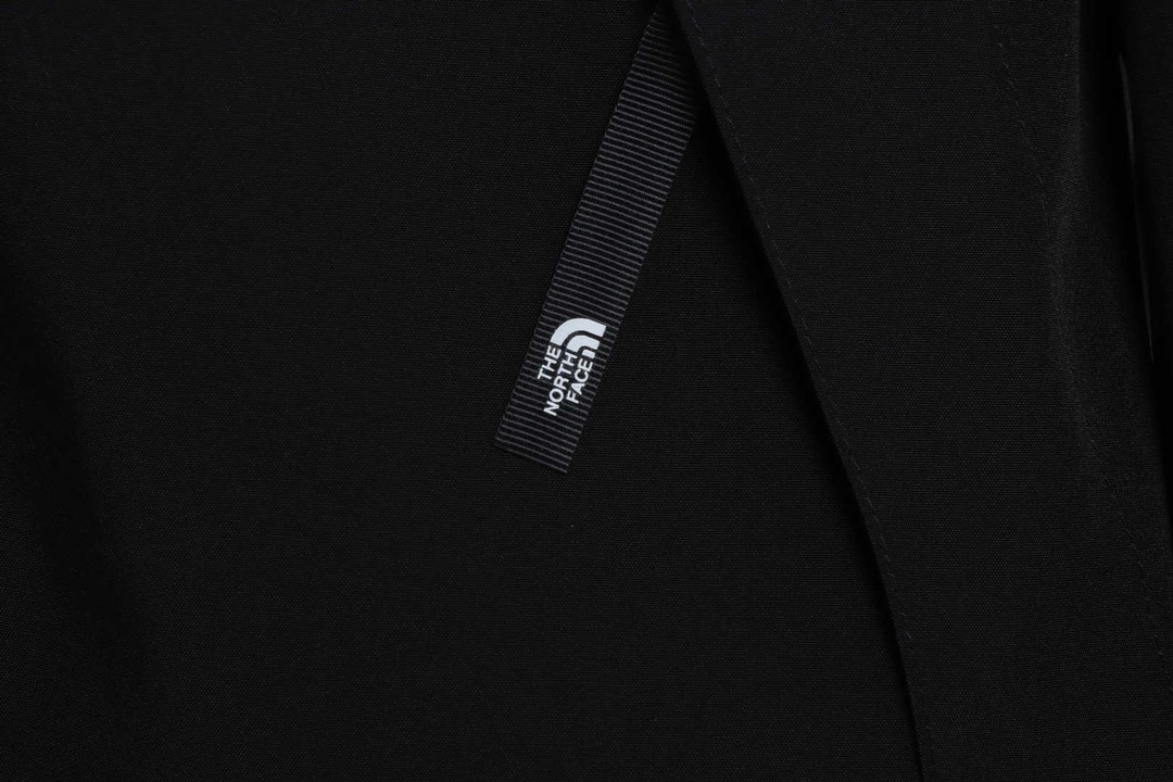the n0*h F**e contrast color stitching jacket