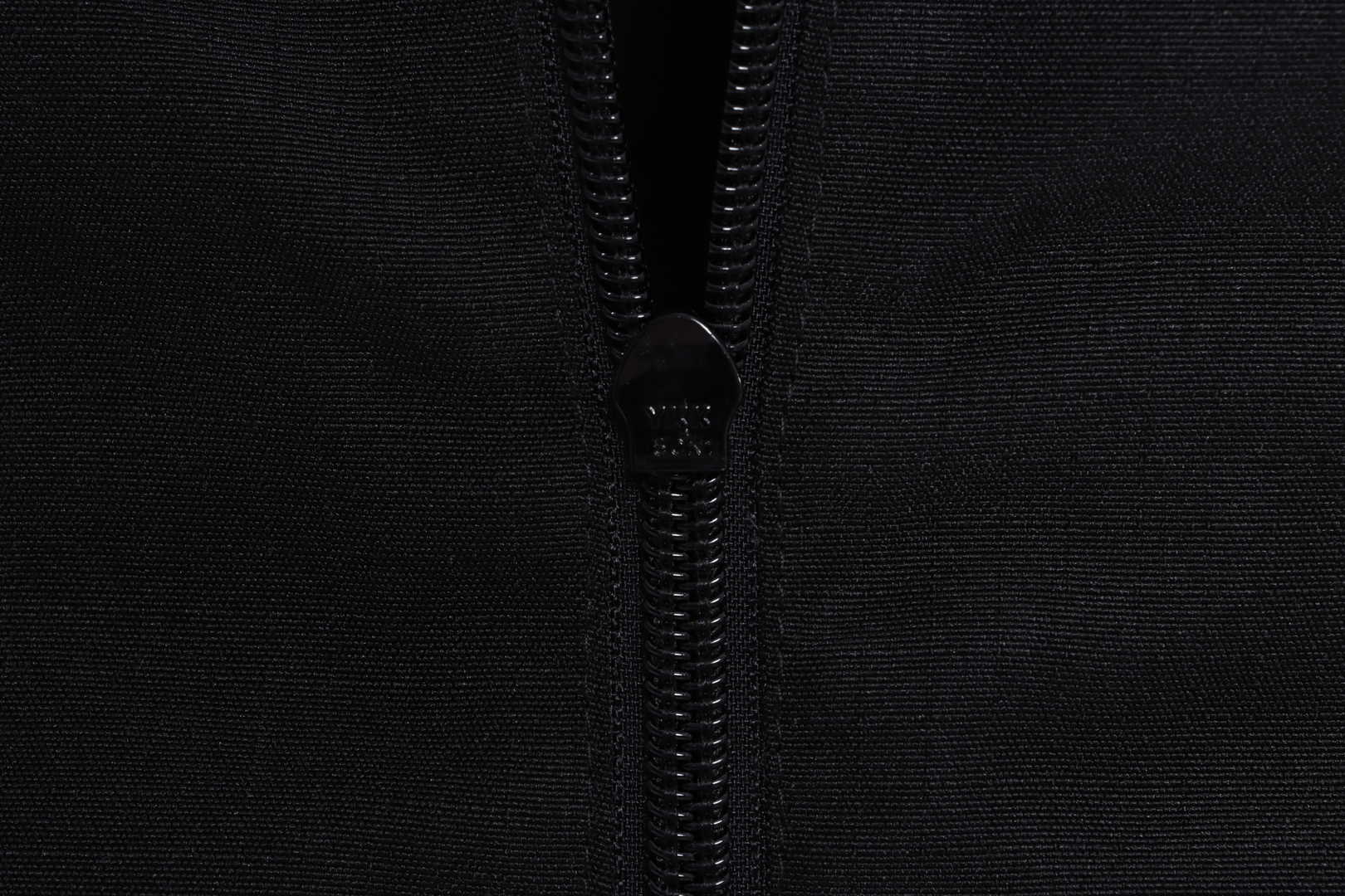 the n0*h F**e splicing contrast color large pocket functional down jacket