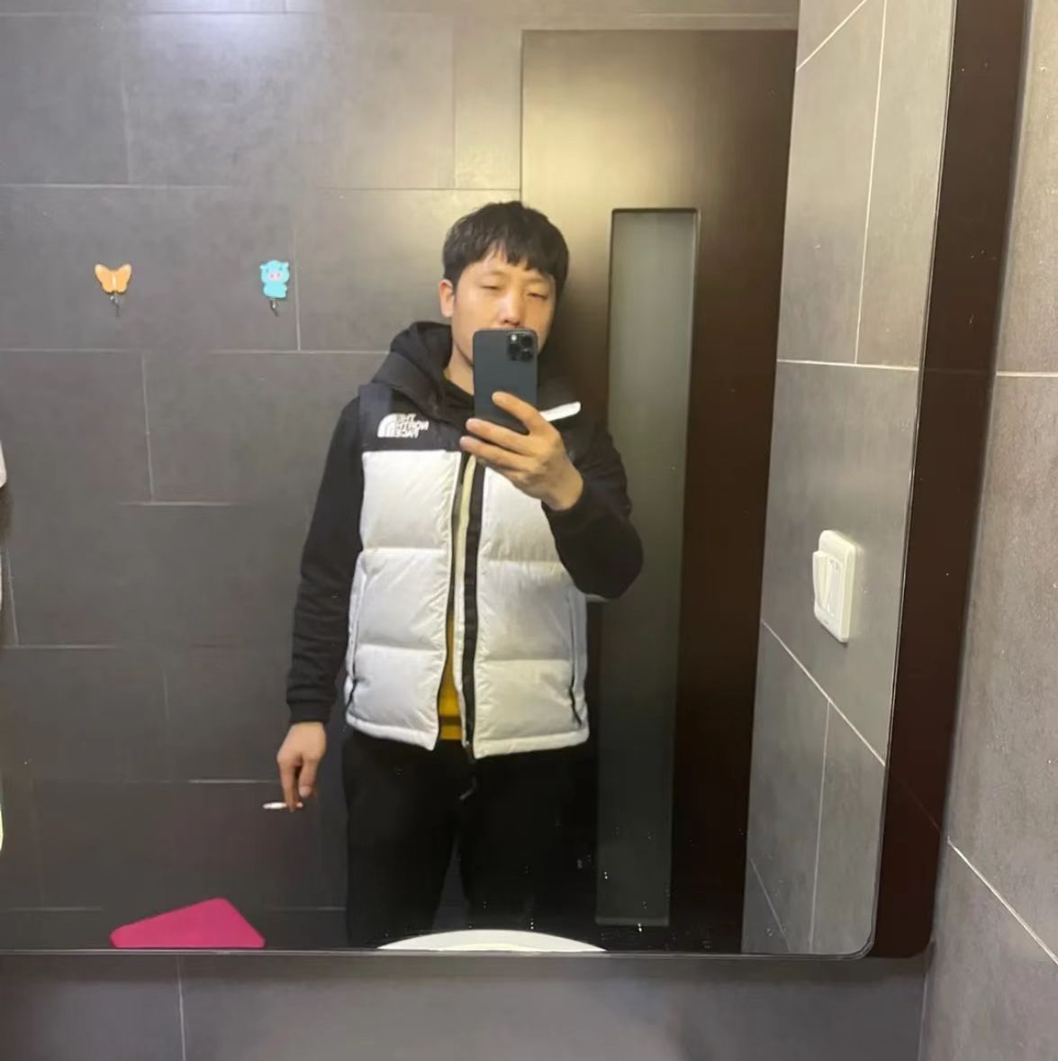 t*f 1996 basic down vest white