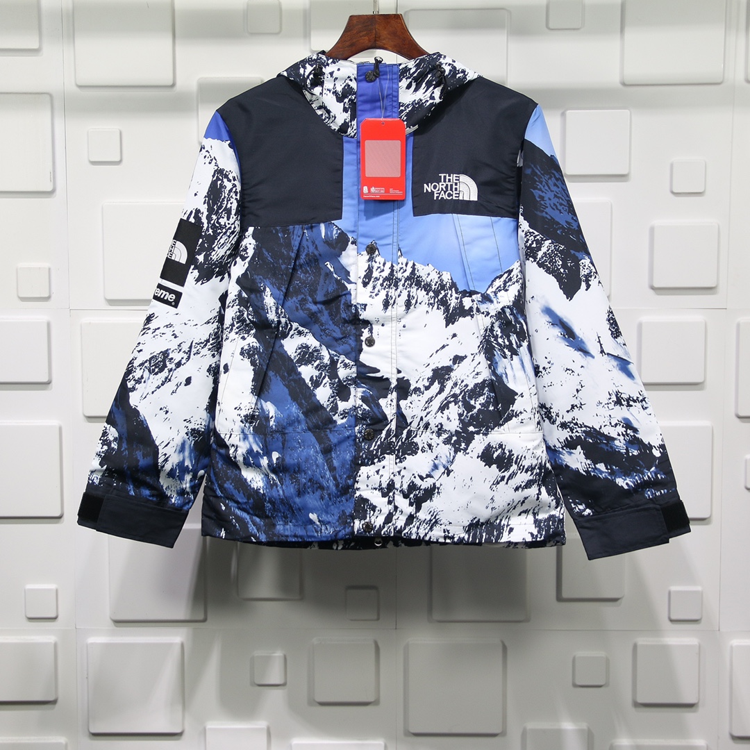 S*prem3 the n0*h f**e mountain parka blue/white