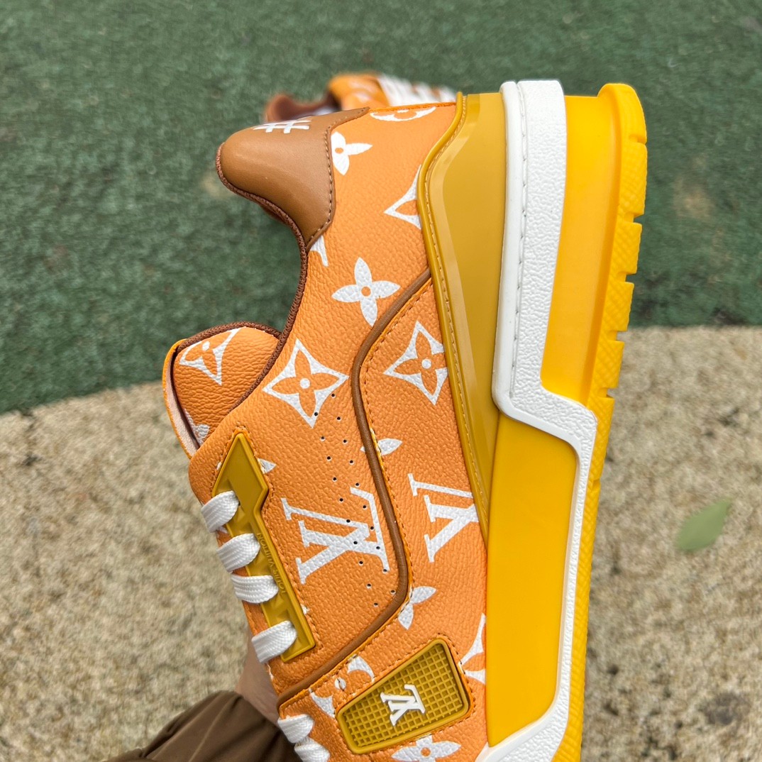 l**is V*t*n trainer sneakers7