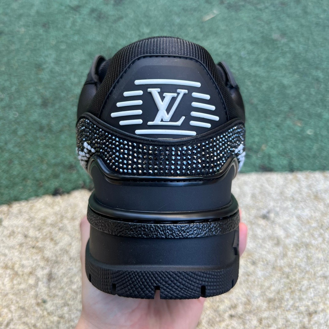 l**is V*t*n trainer maxi sneakers8