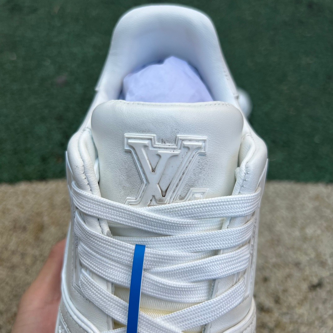 l**is V*t*n trainer sneakers12